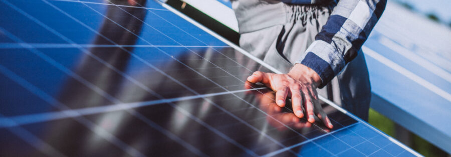 Aerotermia con energía solar fotovoltaica